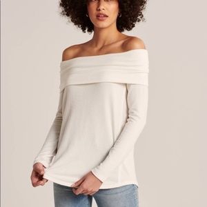 Abercrombie Off The Shoulder Knit Top SZ Medium